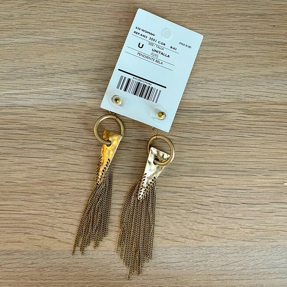 Mango Earrings - Picture 2 of 2